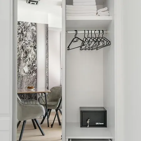 Carbona Kakadu 203 B